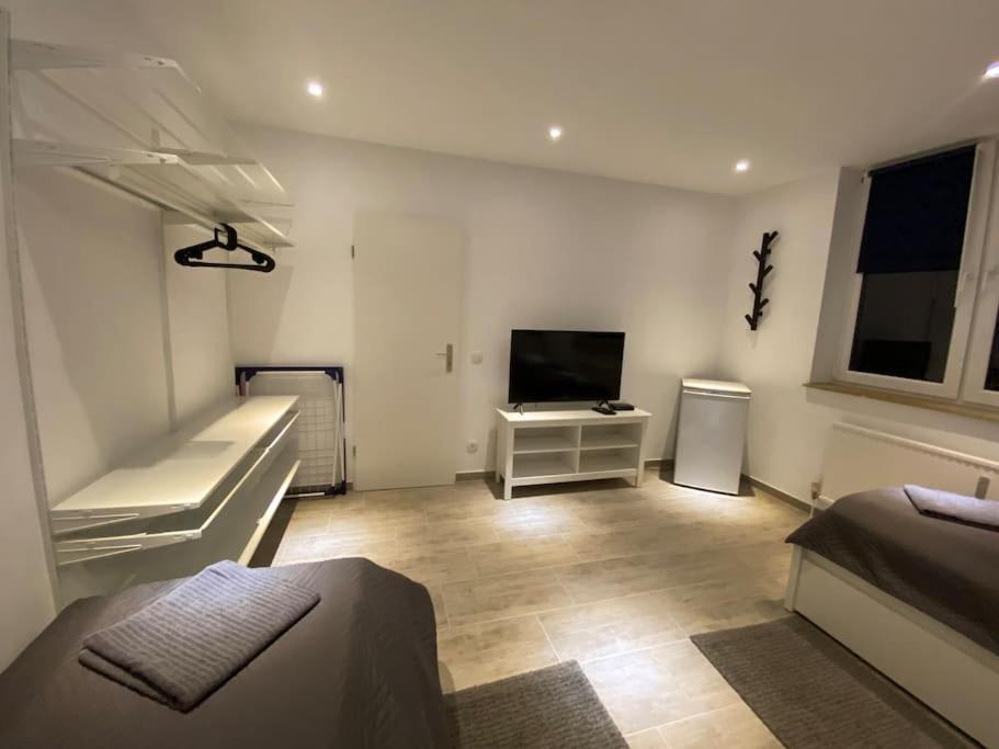 Ferienwohnung 3,5 Zimmer Zentrale Lage Дуйсбург Екстериор снимка